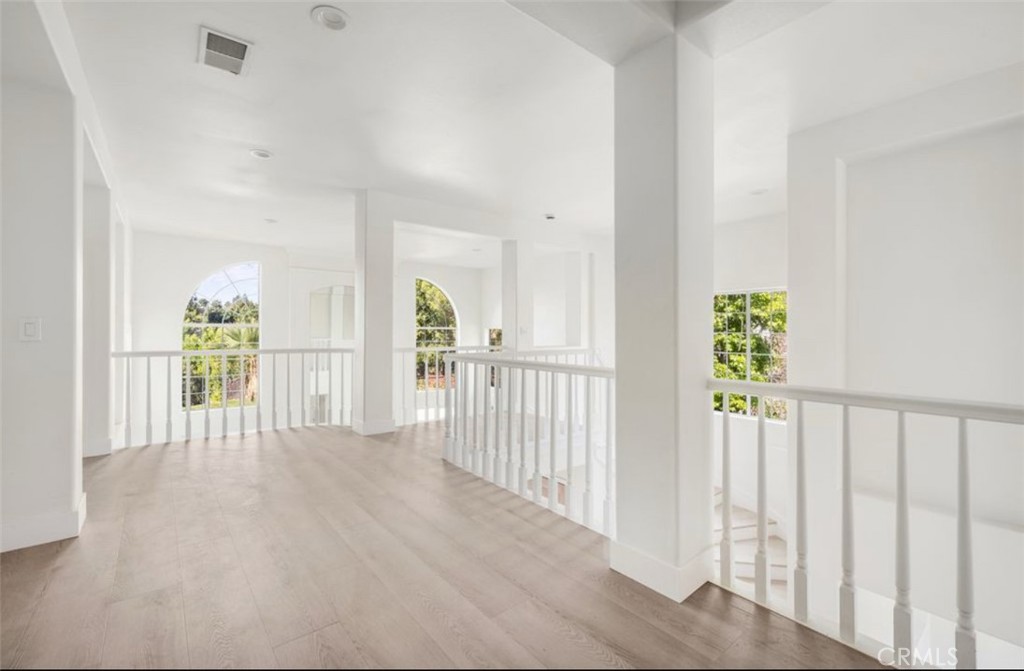 21016 Mendenhall Court
