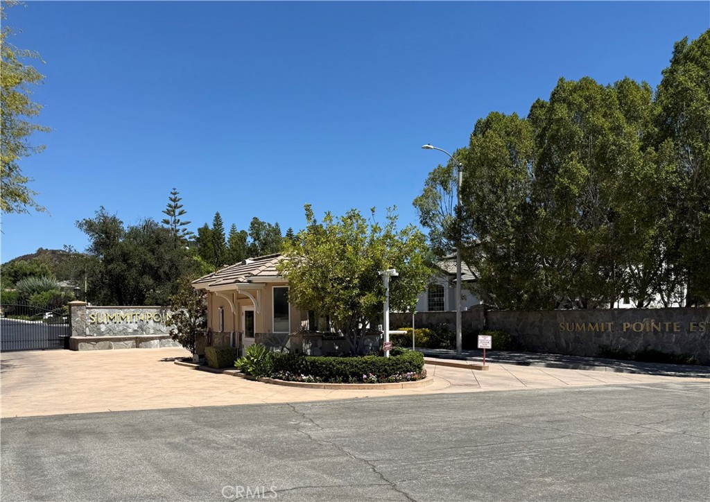 21016 Mendenhall Court