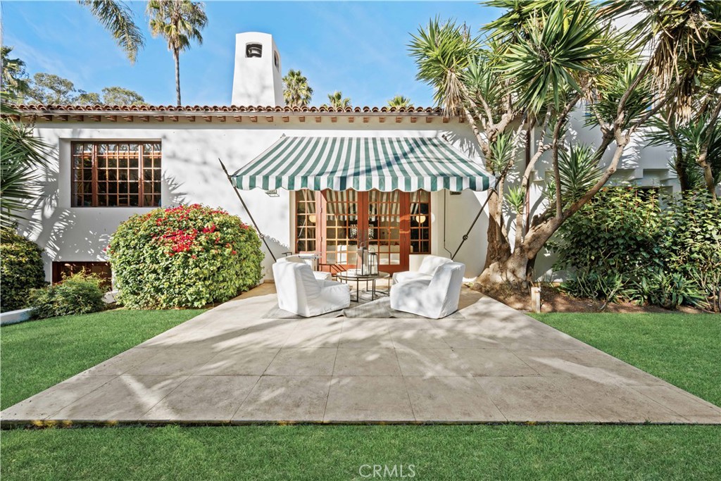 2347 E Valley Road