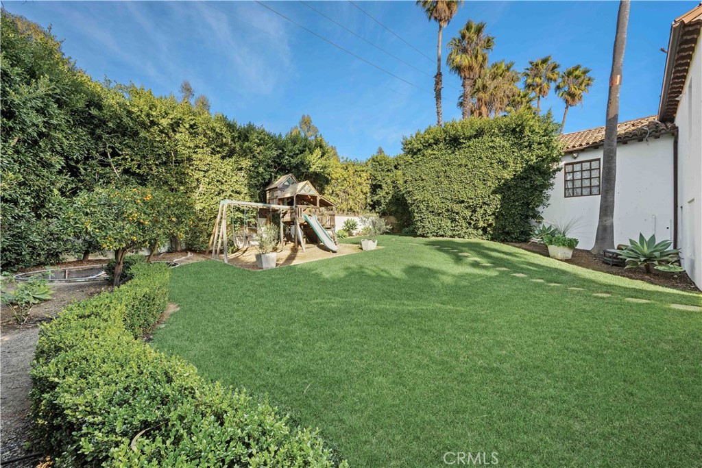 2347 E Valley Road