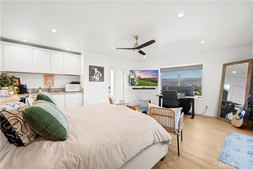 3631 Sunswept Drive