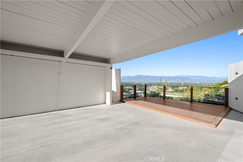 3631 Sunswept Drive