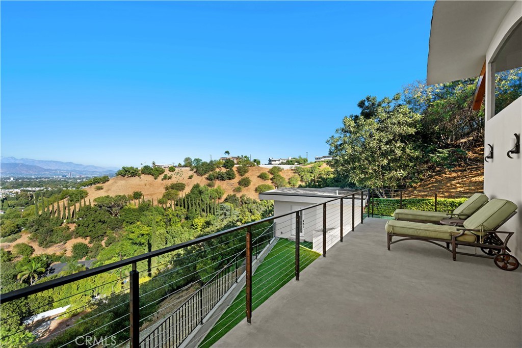 3631 Sunswept Drive