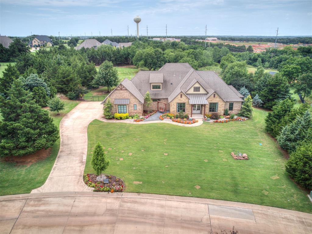 1217 Abberly Circle
