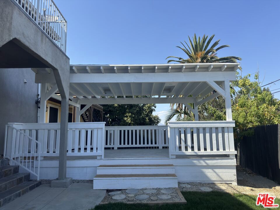 3917 Dwiggins Street