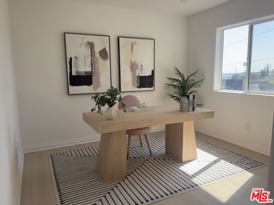 3917 Dwiggins Street