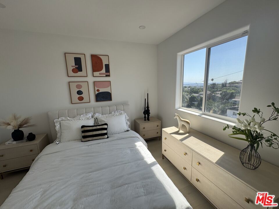 3917 Dwiggins Street