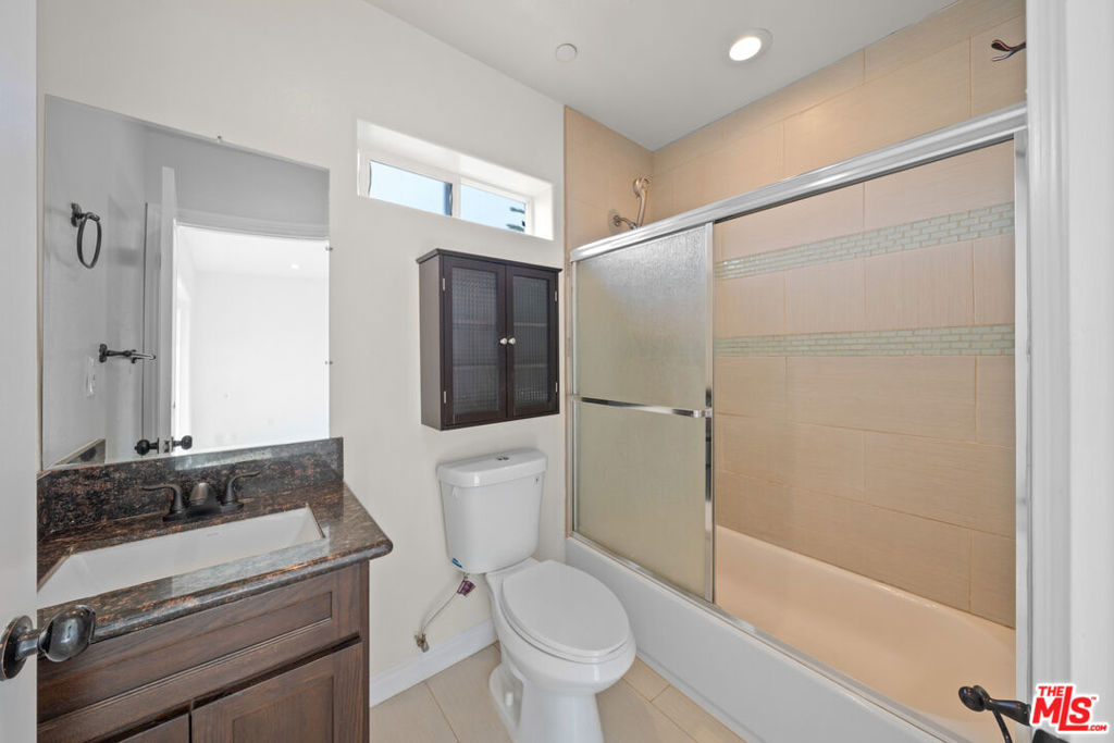 3917 Dwiggins Street