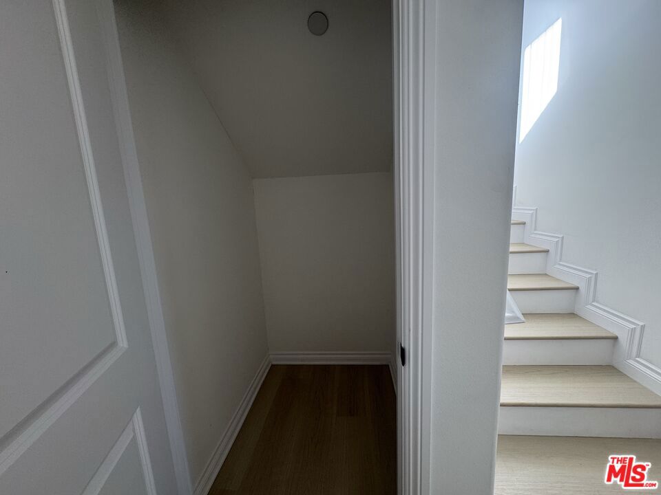 3917 Dwiggins Street