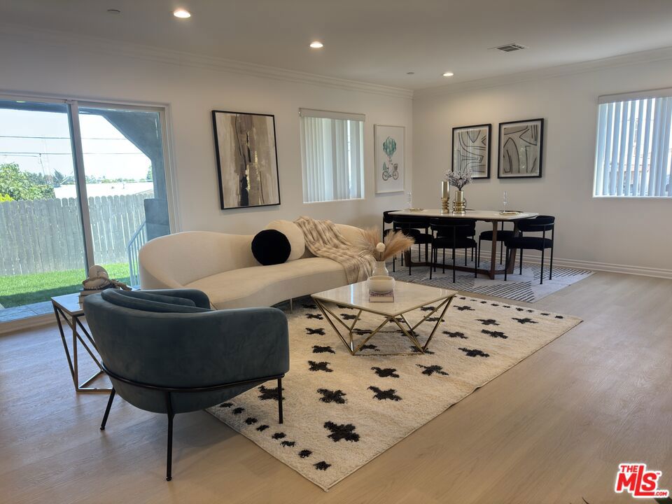 3917 Dwiggins Street