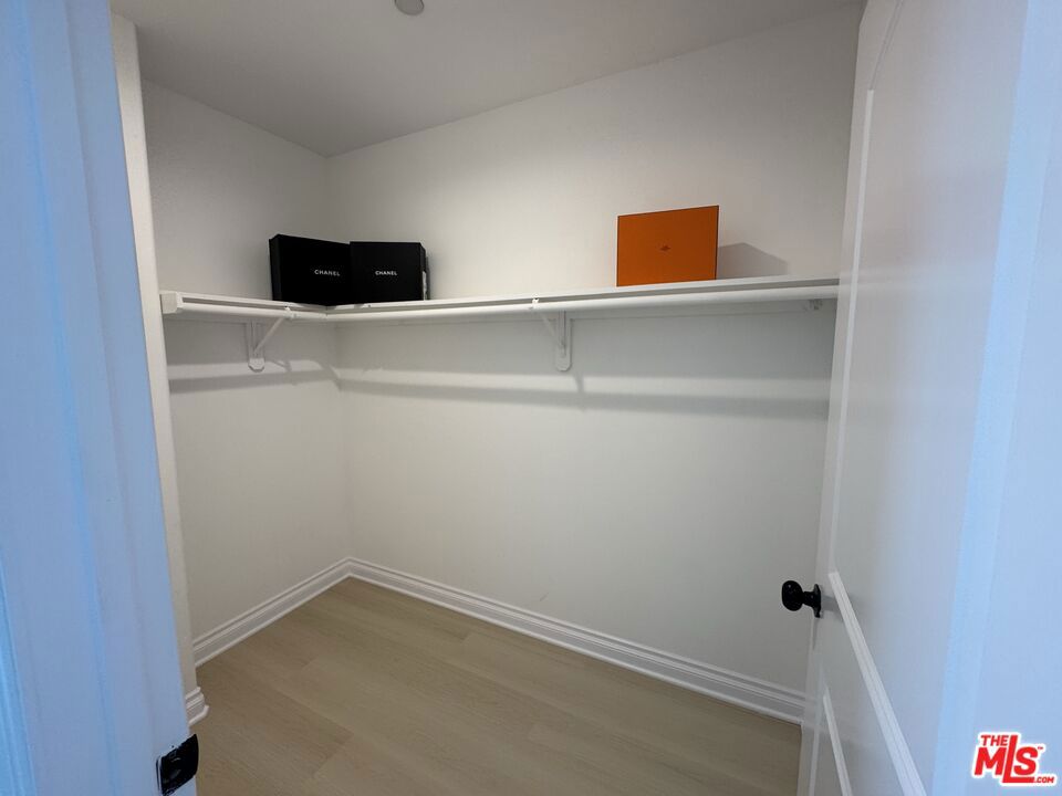 3917 Dwiggins Street