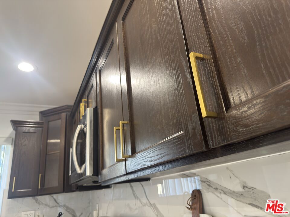 3917 Dwiggins Street