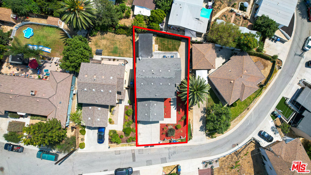 3917 Dwiggins Street