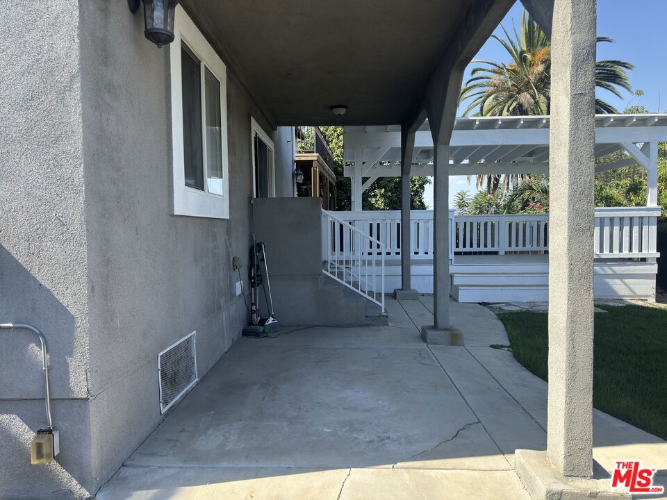 3917 Dwiggins Street