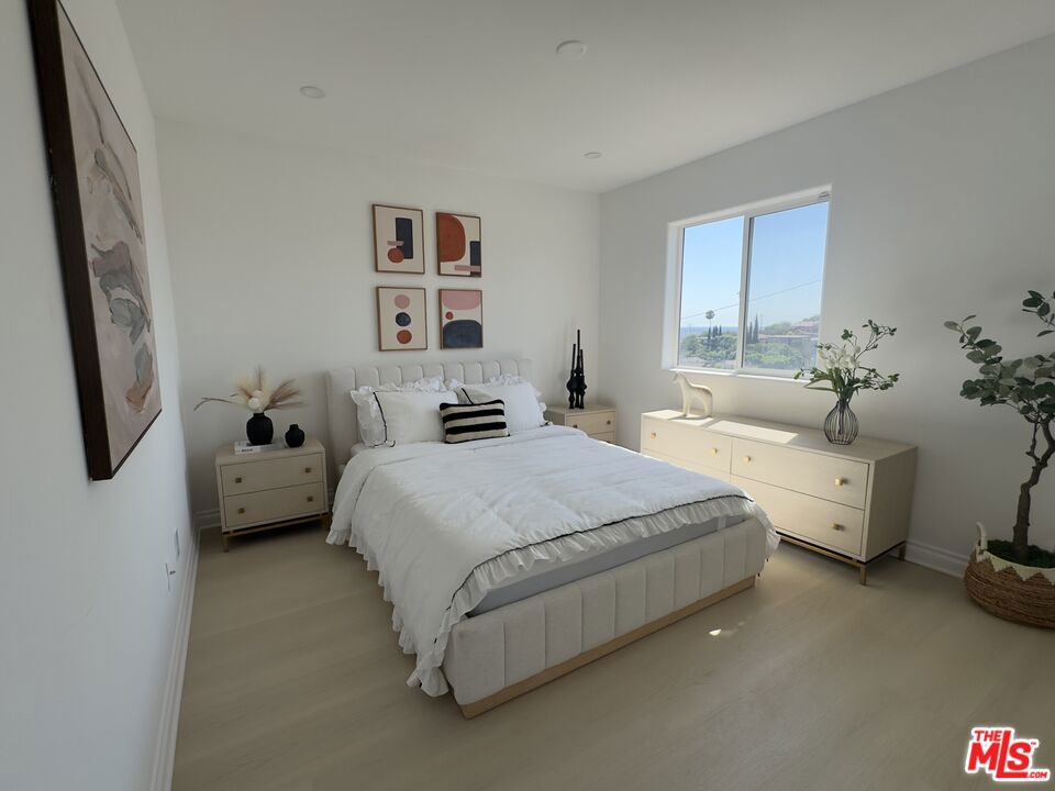 3917 Dwiggins Street