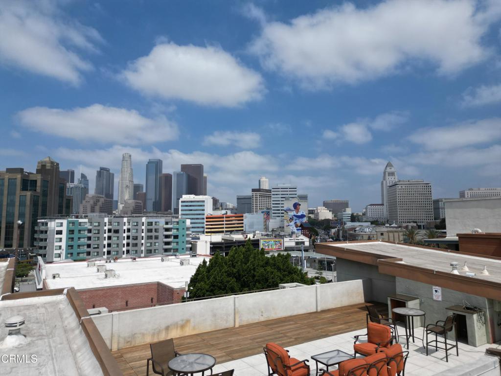 100 S Alameda Street 476