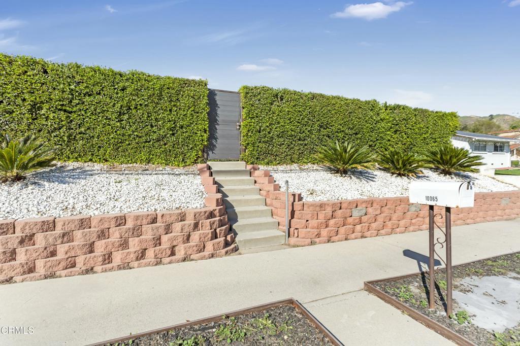 10065 Foothill Blvd Boulevard