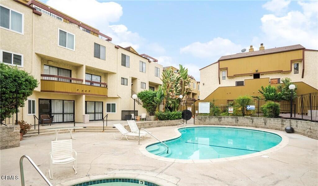 1014 S marengo Avenue 3