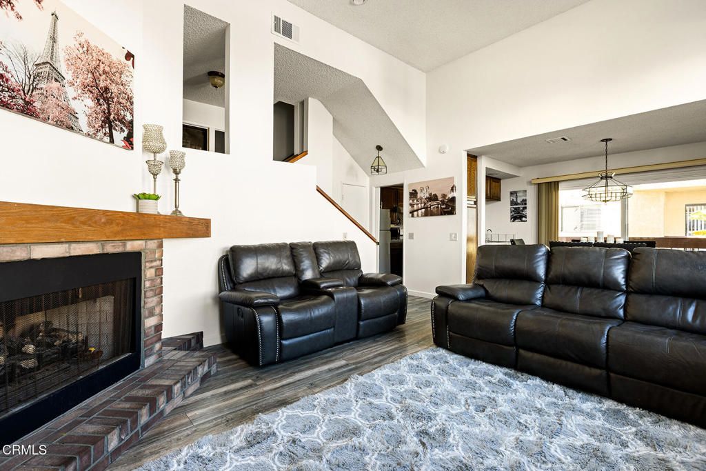 1014 S marengo Avenue 3