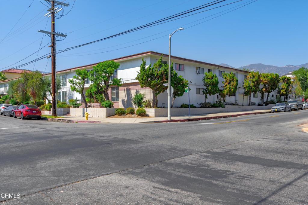 13050 Dronfield Ave 21