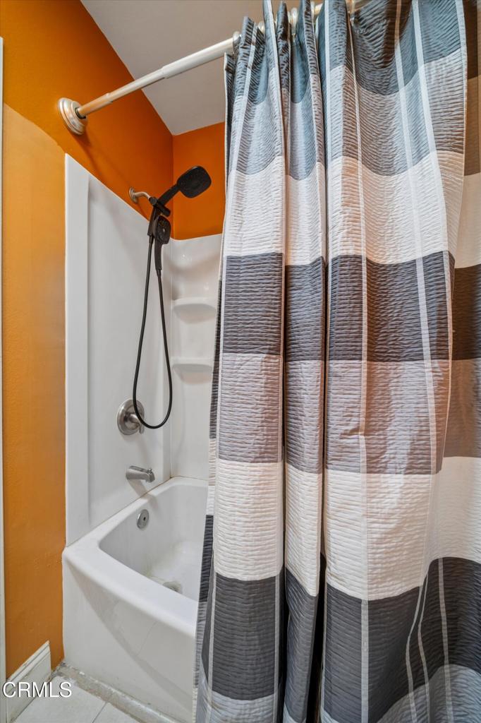 125 S Sierra Madre Boulevard 304