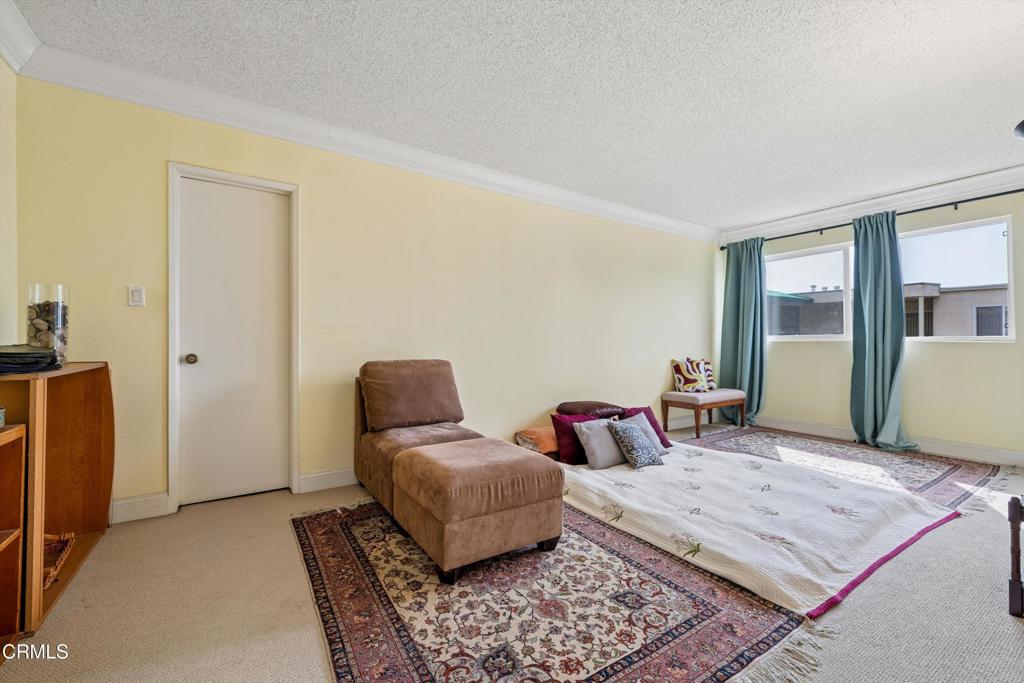 125 S Sierra Madre Boulevard 304