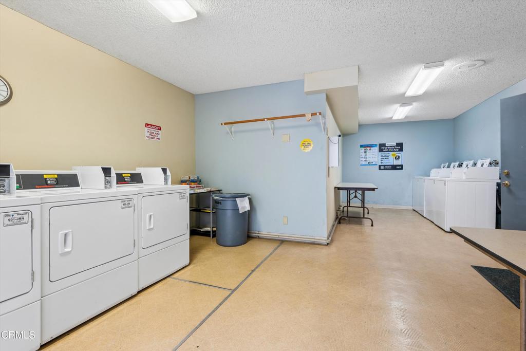 125 S Sierra Madre Boulevard 304