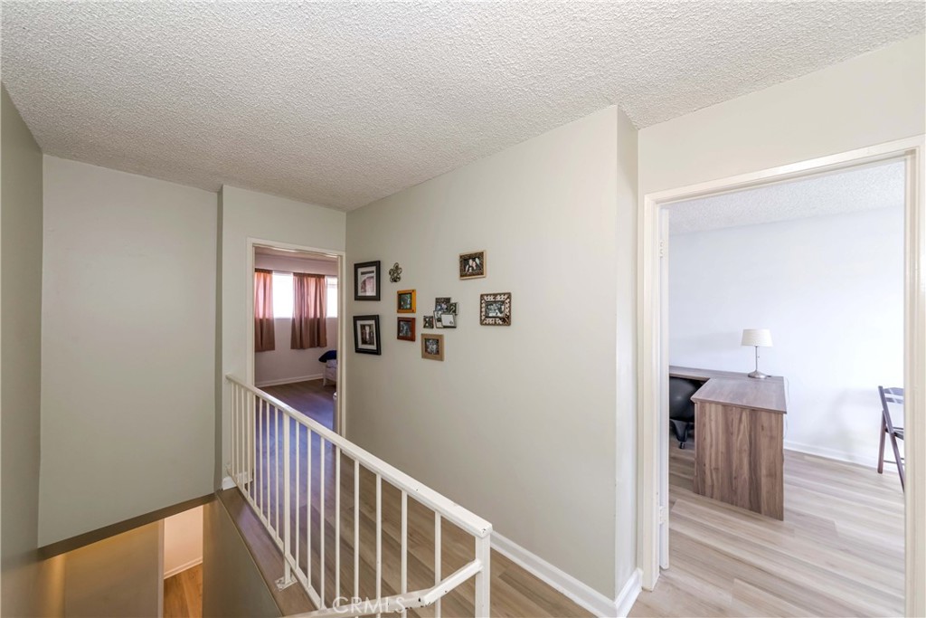 20246 Cohasset Street 6