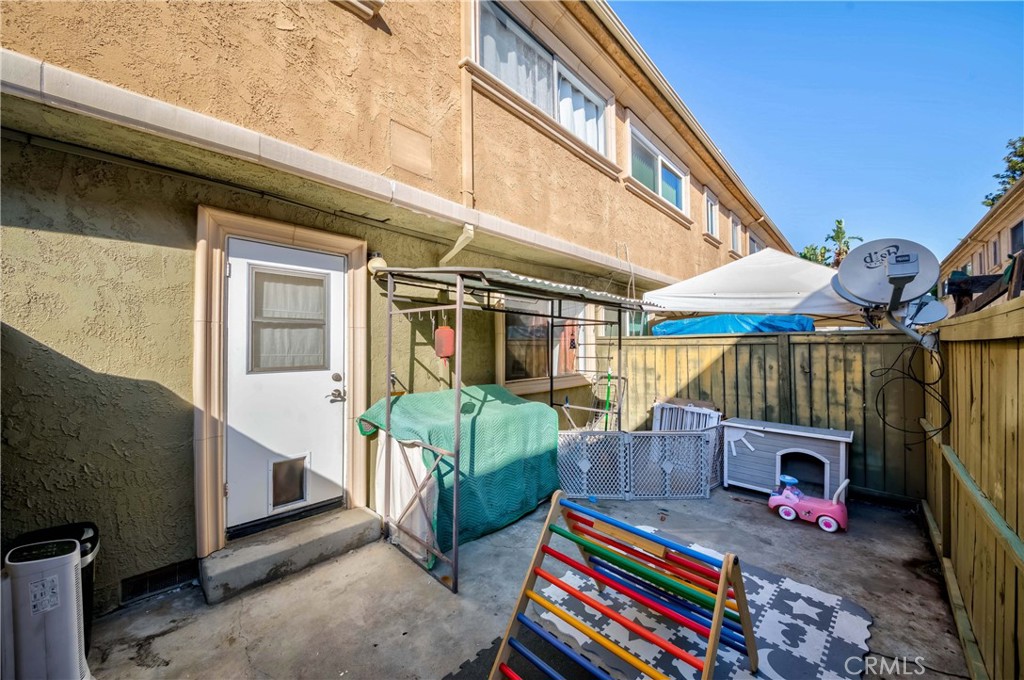 20246 Cohasset Street 6