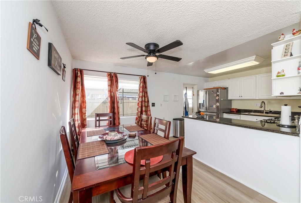 20246 Cohasset Street 6