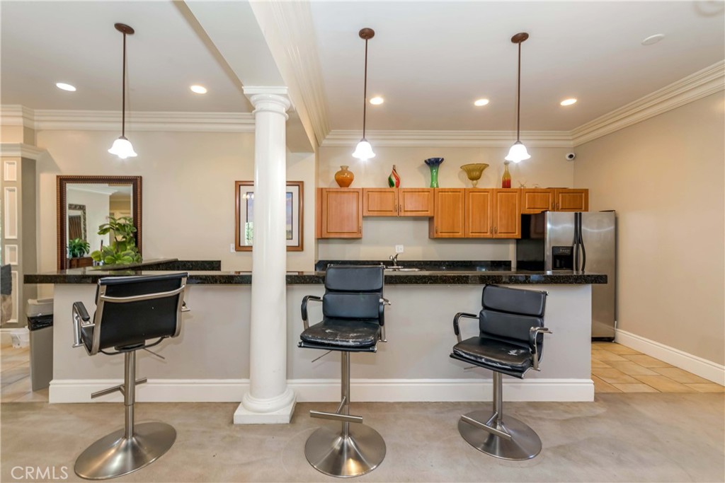 20246 Cohasset Street 6