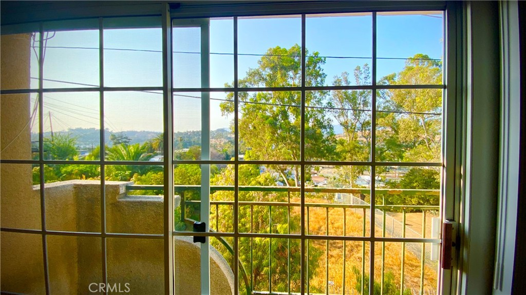 4760 Templeton Street 3219