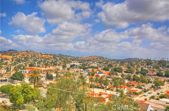 4760 Templeton Street 3219