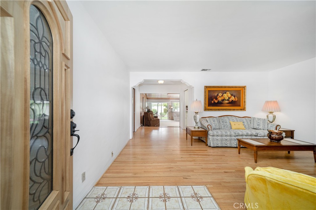 1517 N Ontario Street