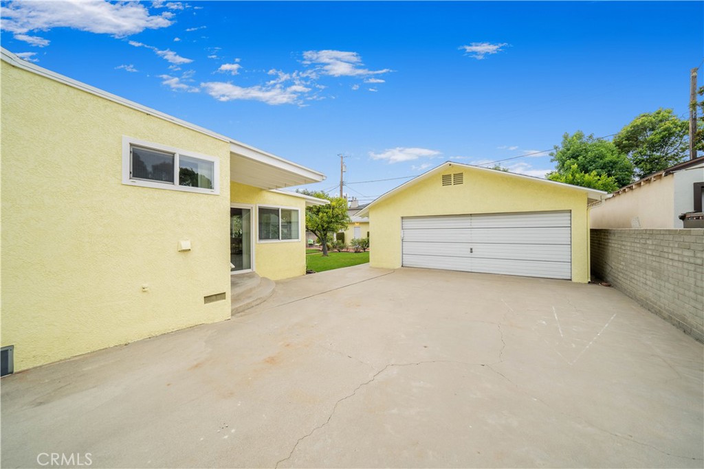 1517 N Ontario Street