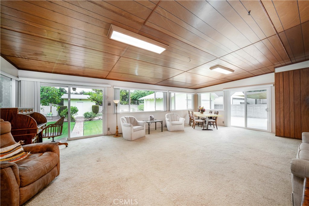 1517 N Ontario Street