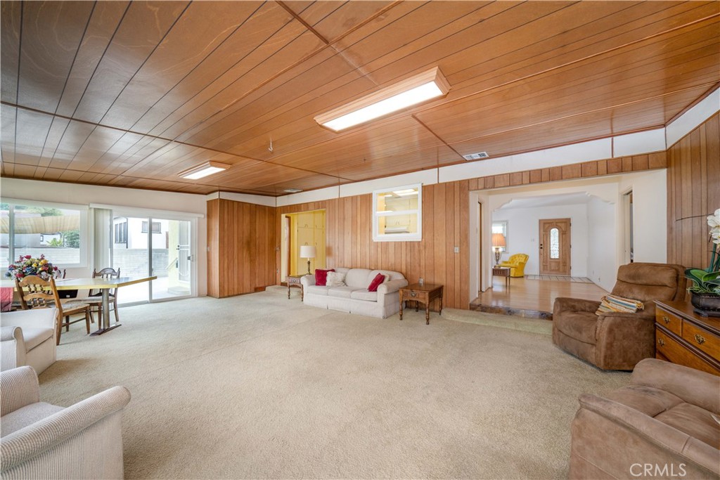 1517 N Ontario Street