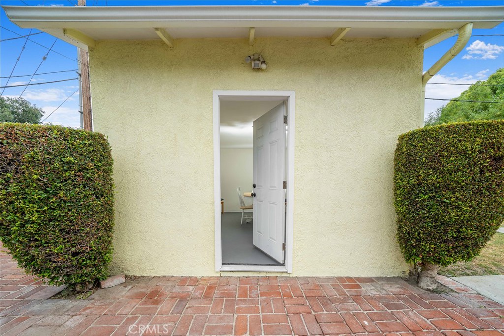 1517 N Ontario Street