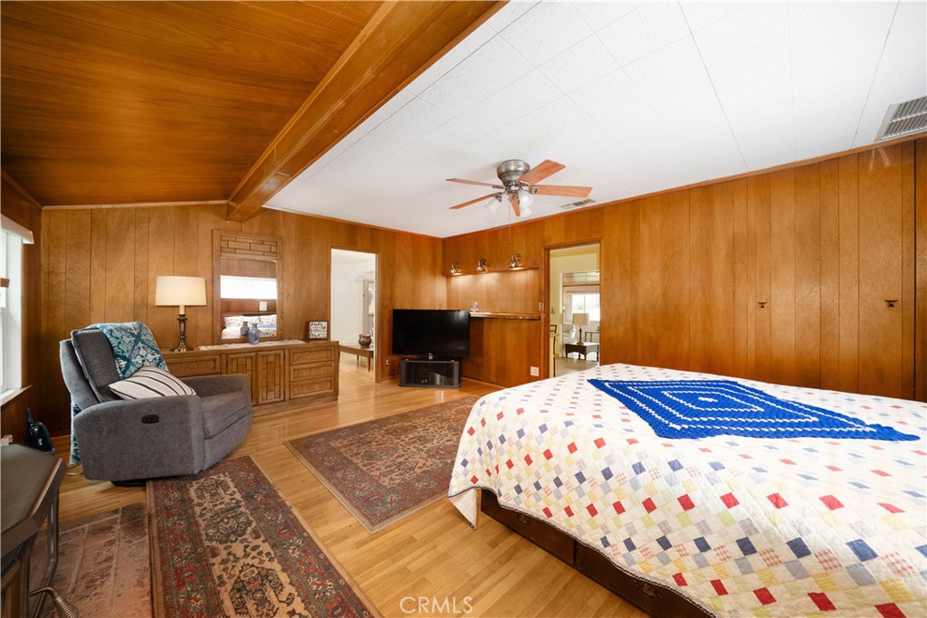 1517 N Ontario Street