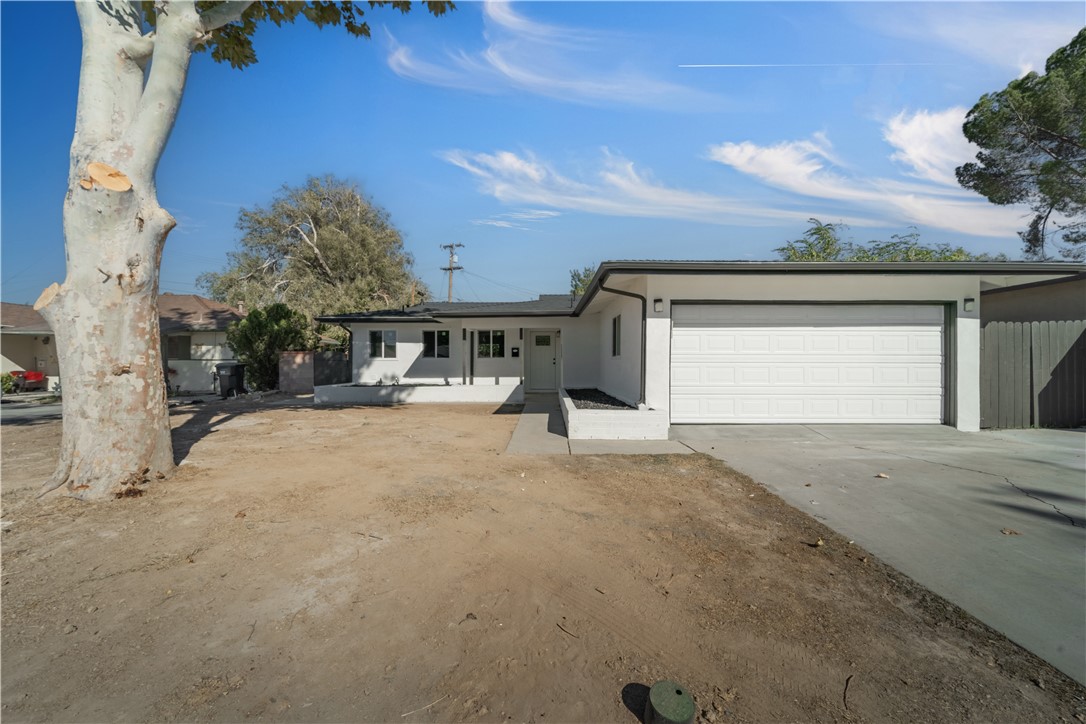 45312 Lostwood Avenue