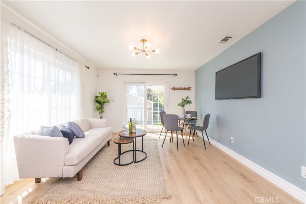 536 W Hammond Street