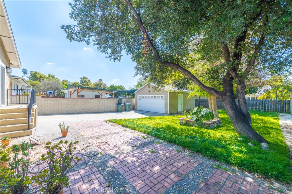 536 W Hammond Street