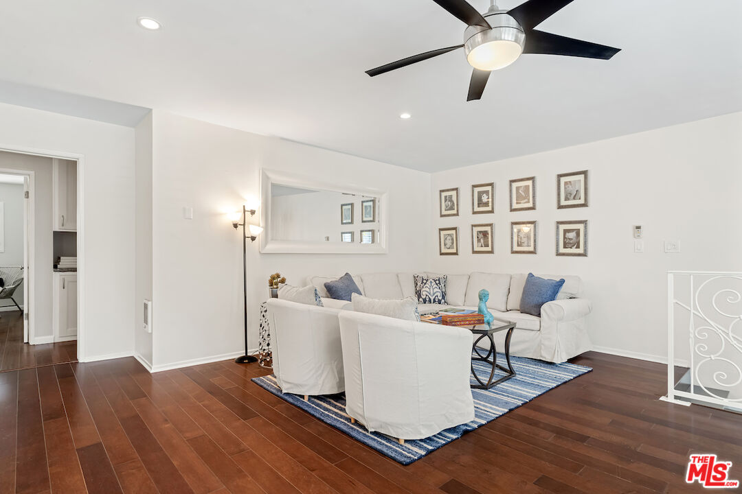 425 Idaho Ave Unit: 4