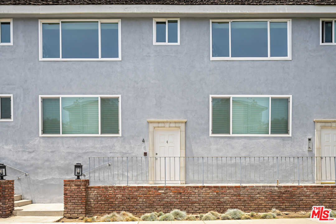 425 Idaho Ave Unit: 4