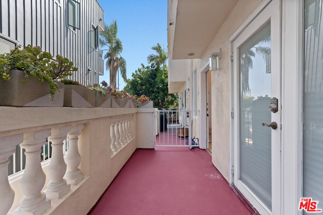 3854 Beethoven St Unit: 2