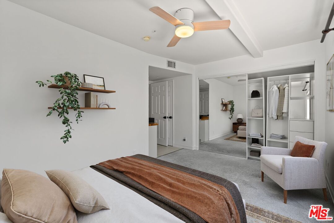 3854 Beethoven St Unit: 2