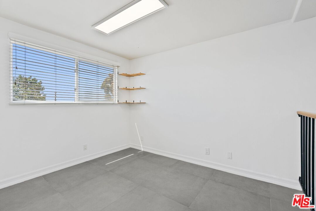 3854 Beethoven St Unit: 2