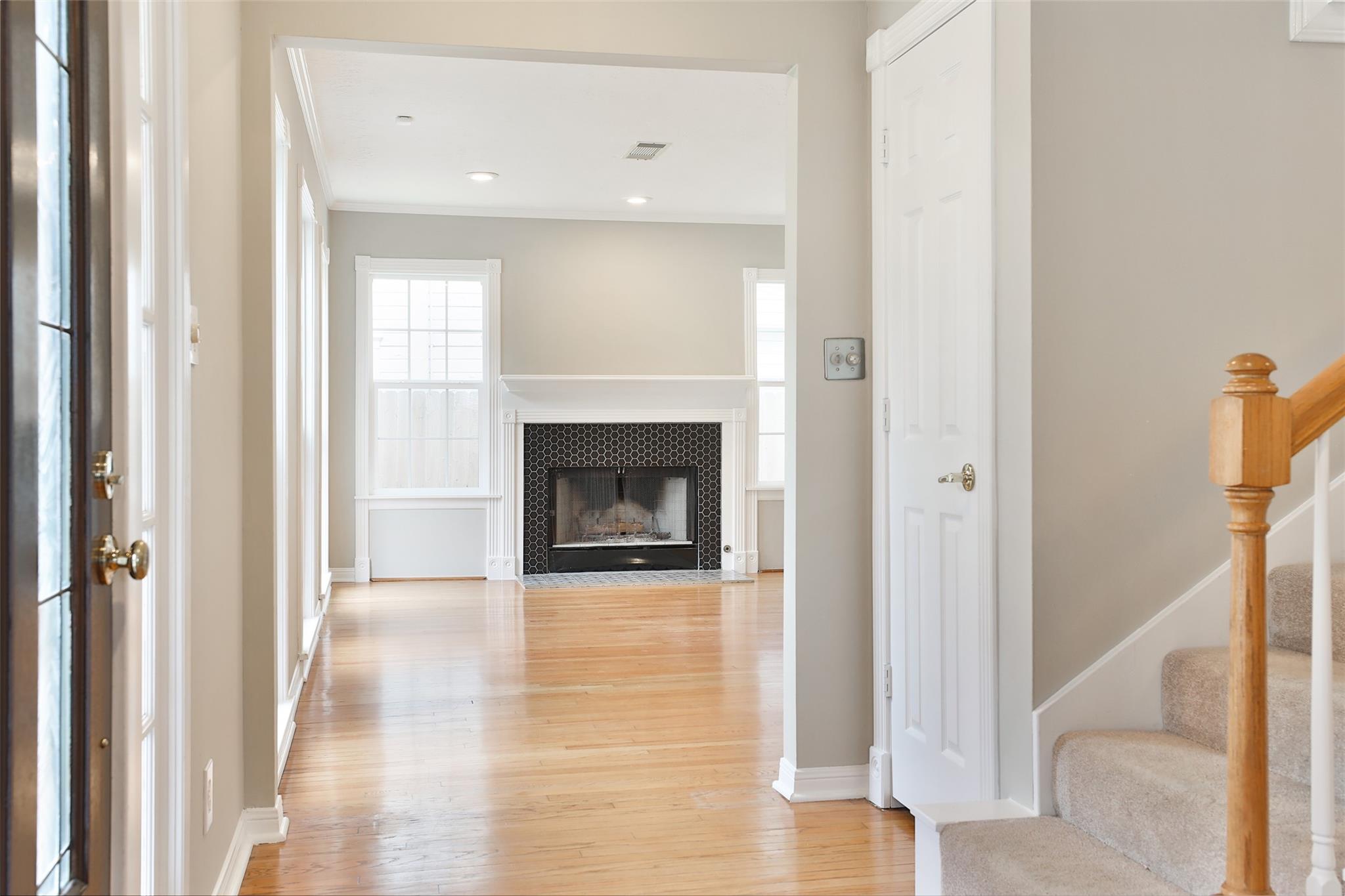 423 W 32nd Street