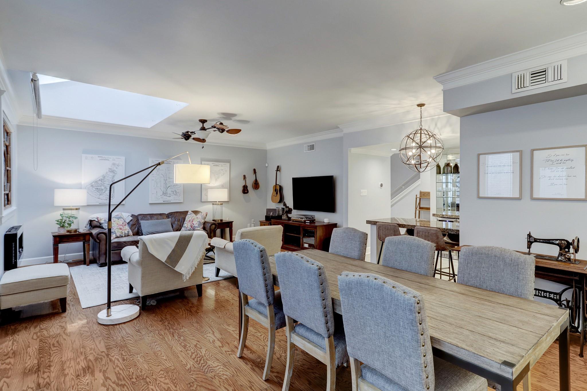 905 Hawthorne Street