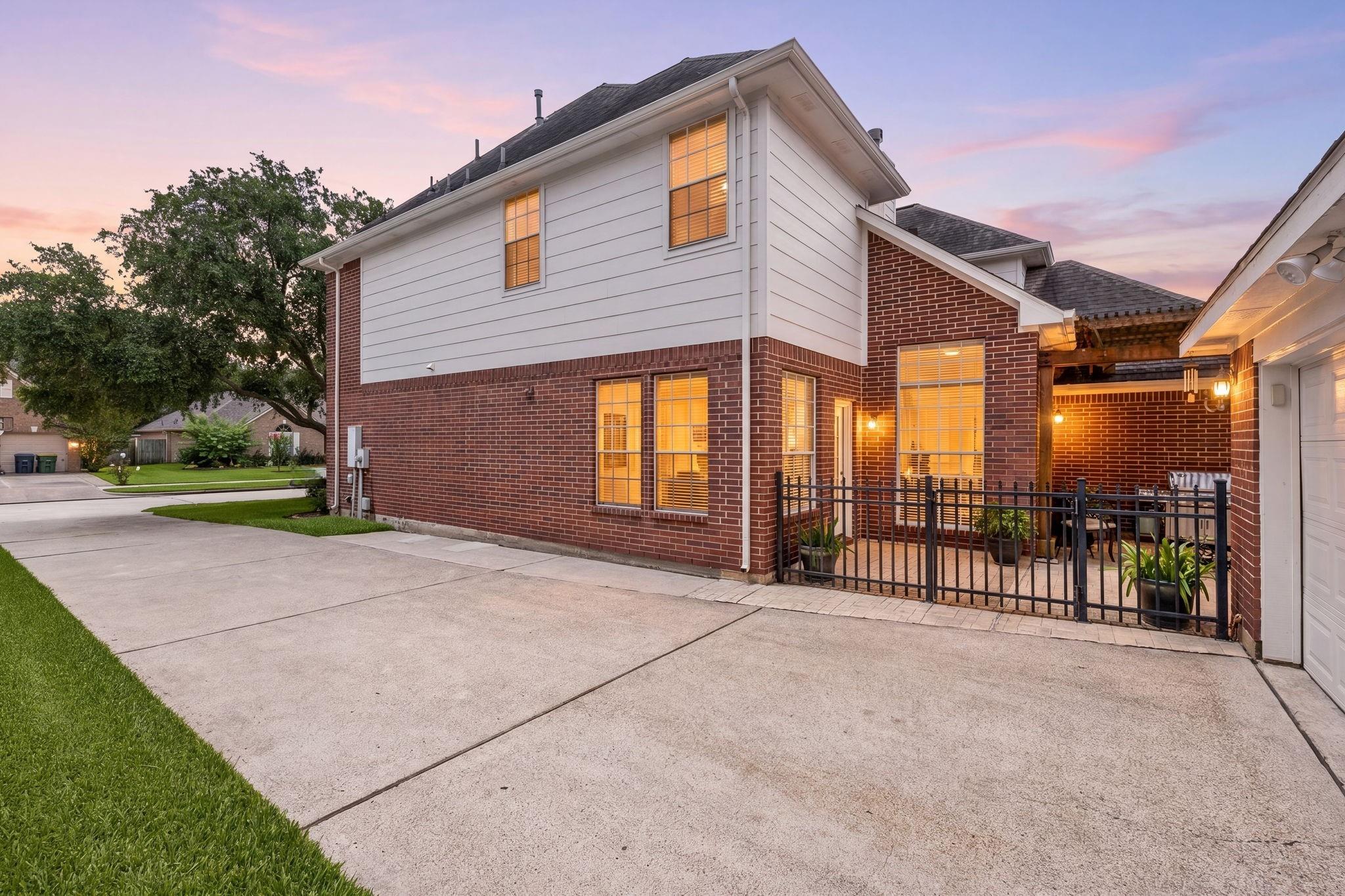 2514 Piney Woods Drive